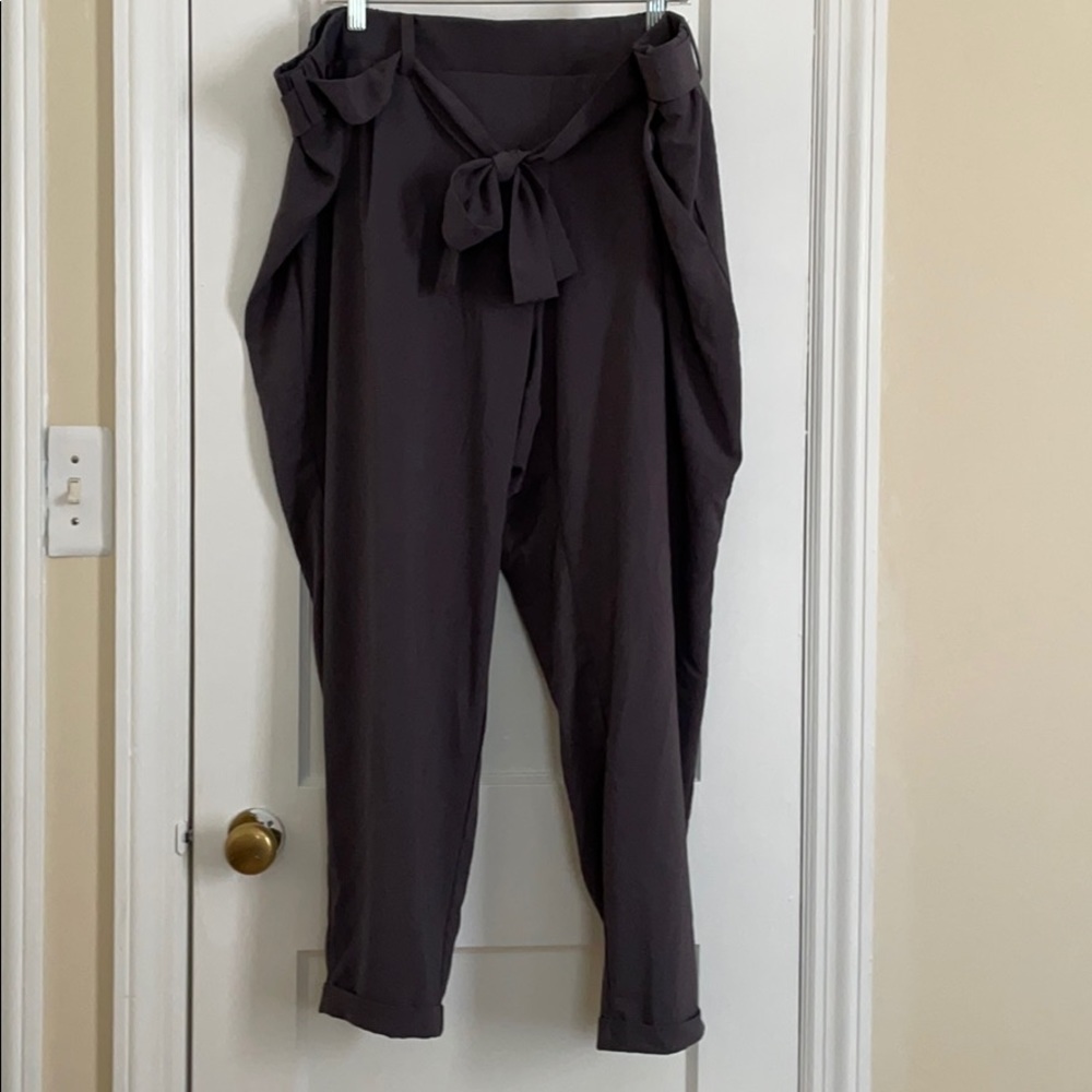 Gray Torrid elastic waist crepe pants. 3x